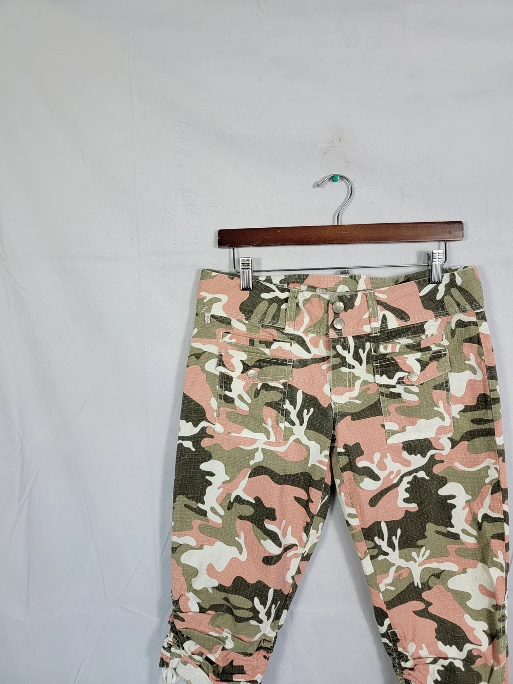 Younique Size 11 Camo Capris